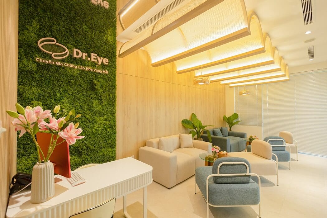 Khu vực chờ sang trọng tại phòng khám Dr. Eye